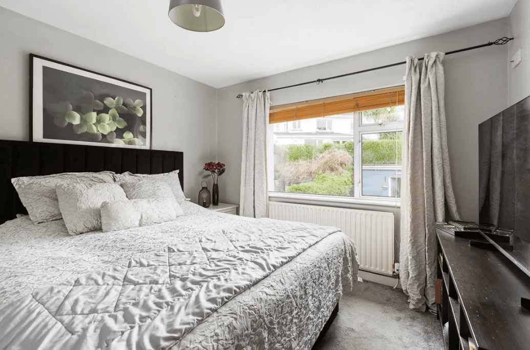 92 Killarney Heights Bray - Principal Bedroom