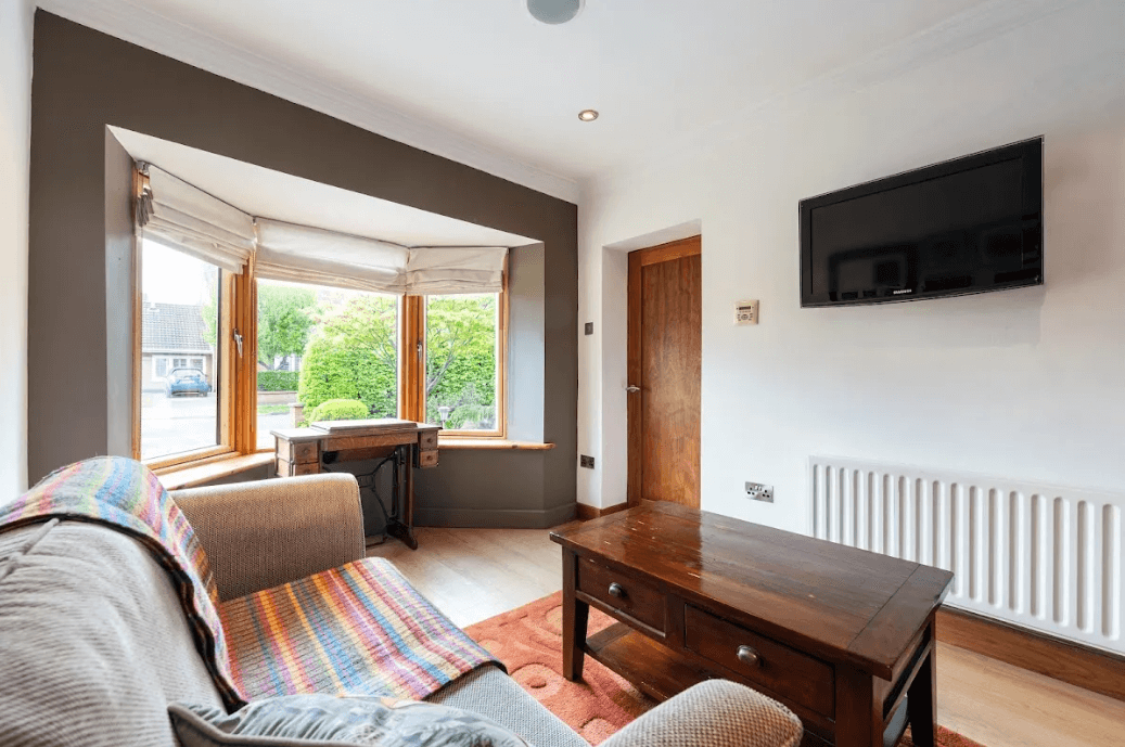 11 Glencairn Glade Leopardstown family room