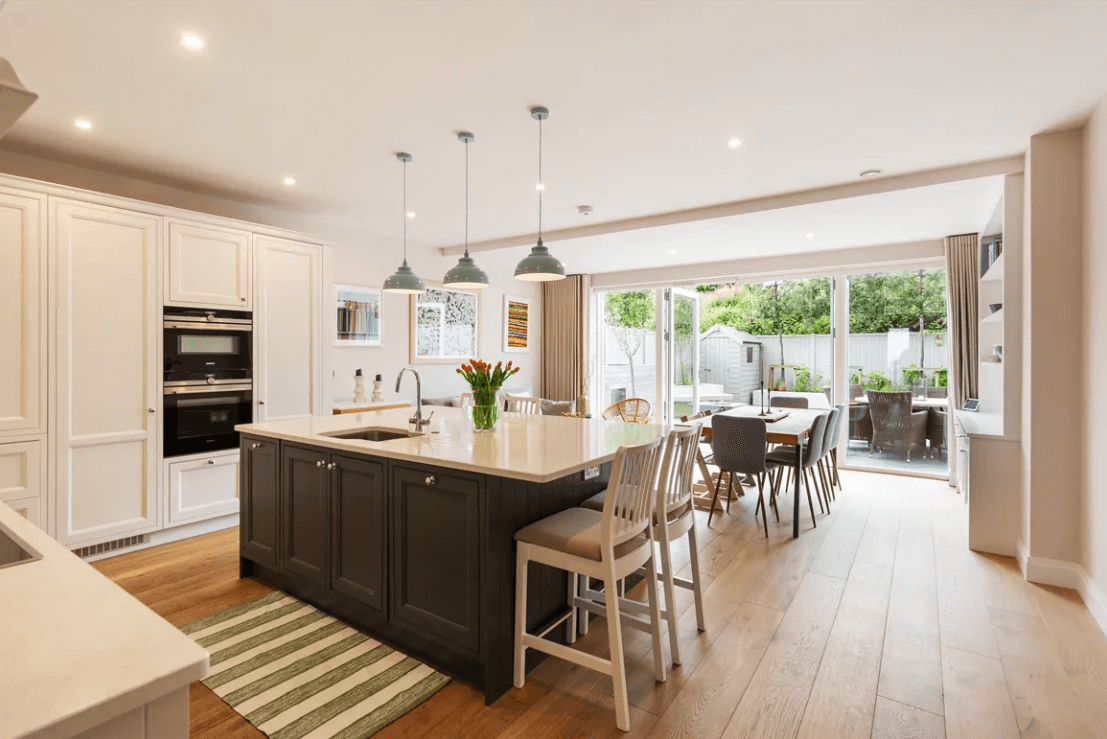 16 The Shore Greystones Wicklow - Kitchen with back garden view