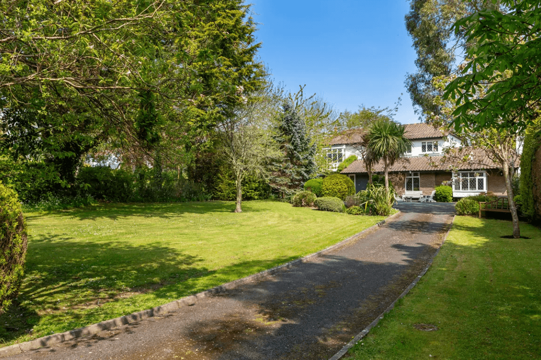 Balfour Ferndale Road Rathmichael Front view with lawn