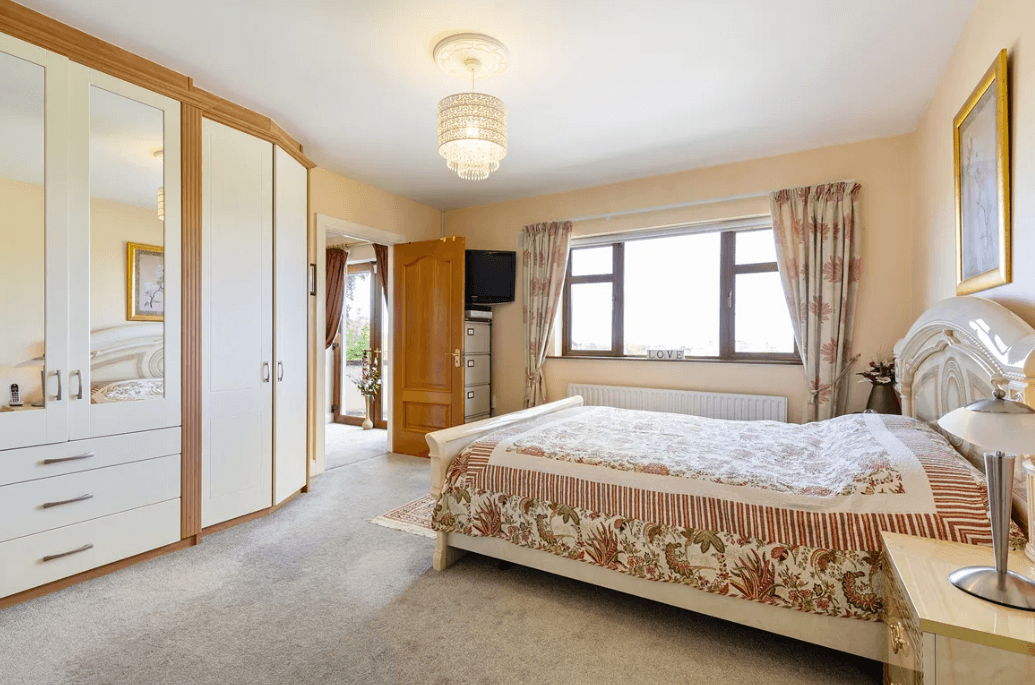 1 Leopardstown Rise Leopardstown Dublin 18 - principal bedroom door to balcony